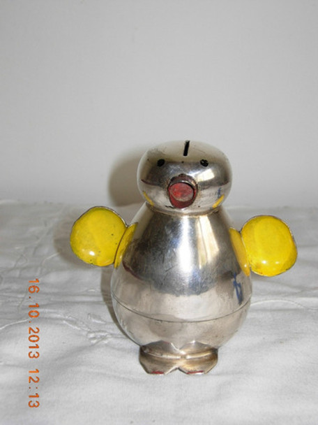 Hermosa Rara Antigua Alcancia Pinguino Metal Ind. Argentina 0