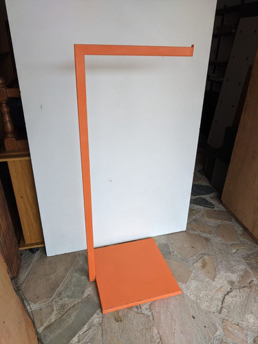 Perchero Comercial Metálico Naranja 0