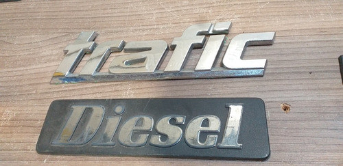 Insignias De Renault Trafic Originales 0