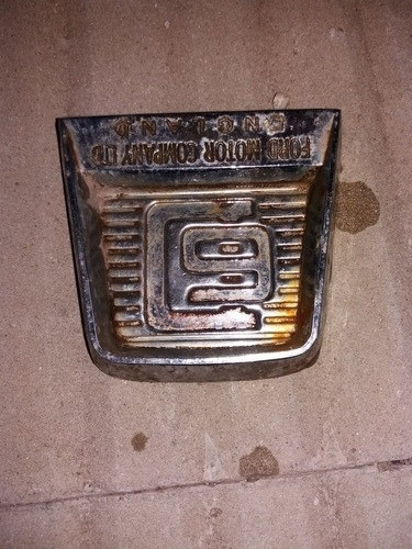 Insignia Ford Company  Thames 0