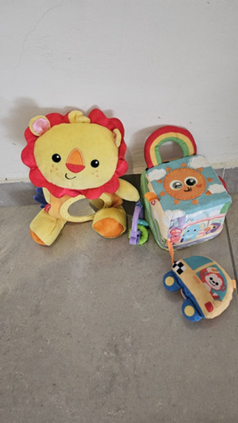 León Fisher Price Y Cubo Didáctico 0