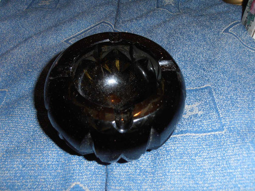 Cenicero  En Cristal Tallado A Mano 0