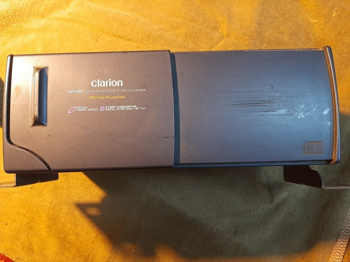 Compactera Clarion Para 12 Cd 0