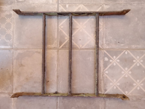 Reja Ventana Hierro Usada 40 X 40 Cm 0