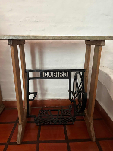Mesa Antigua - Pie De Máquina Cabiro Y Hermoso Mármol 0