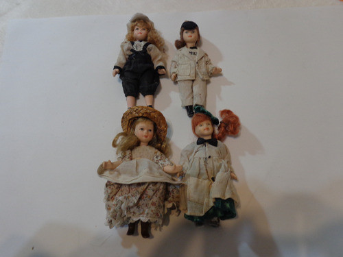 Lote X 4 Muñecas De Porcelana Con Ropita-vit 0