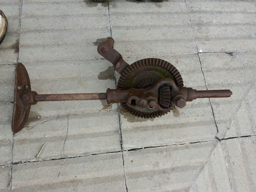 Taladro Manual Viejo 0