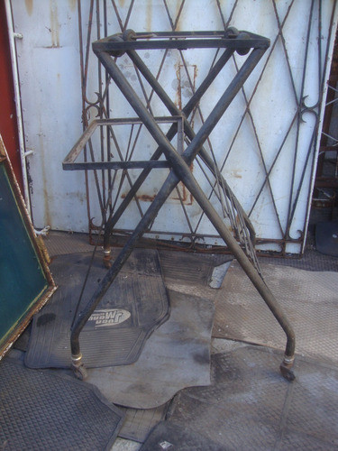 Antigua Mesa Esqueleto De Hierro 57cm X 52cm X 81cm Alto 0