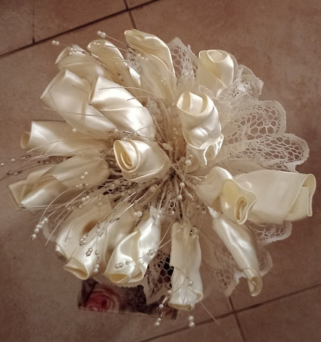 Ramo De Novia De Raso (artificial) 0
