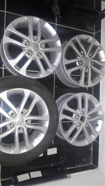 Jogo De Rodas Kia Cerato 0