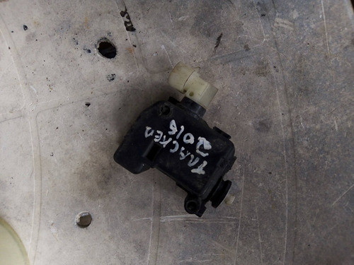 Trava Da Tampa Do Tanque Gm Tracker Ltz 2014 0