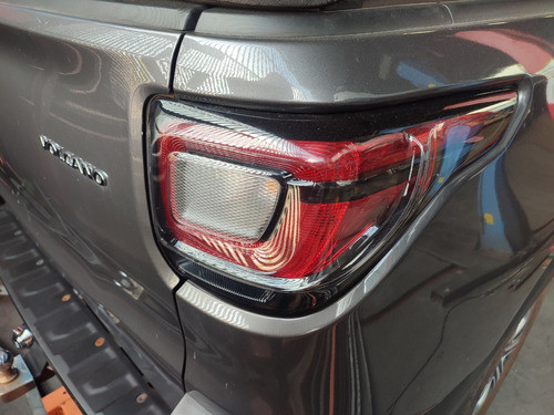 Lanterna Direita Fiat Strada Volcano 2022 Cabine Dupla 0