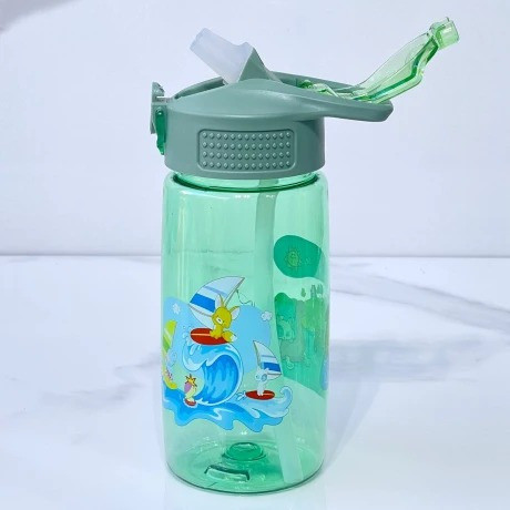 Botella Plástica Infantil Clip Con Sorbito Verde 450ml 0