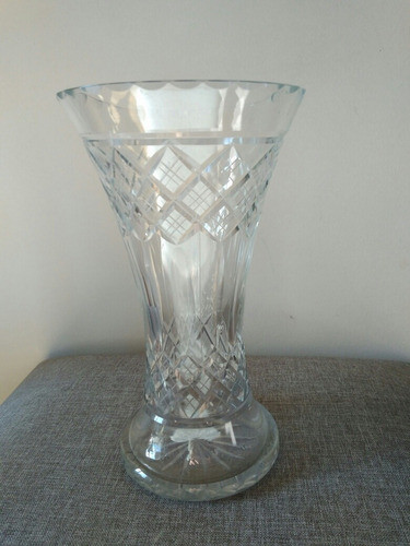 Florero De Cristal Tallado 0