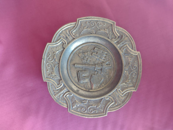 Antiguo Plato Para Colgar . Adorno. Bronce 0