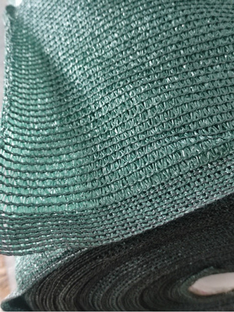 Media Sombra 90 % Reforzada Verde Ingles 2.10 X 50 Mts 0