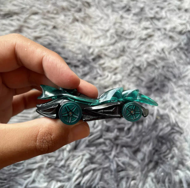 Hot Wheels Battle Force 5 - The Zentner Complete Loose 1:64 (Used) – 2010 Collectible Car with Accessories