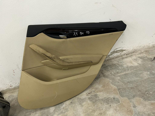 Tapizado De Puerta Trasero Derecho Bmw X1 0