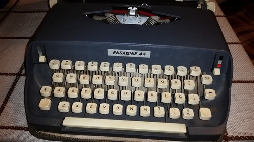 Máquina De Escribir Engadine 44 0