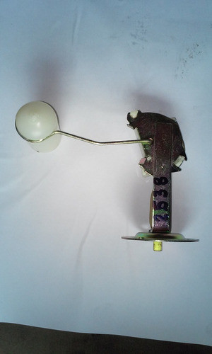 Renault Dauphine Flotante Tanque De Nafta  6 Volts (2538) 0