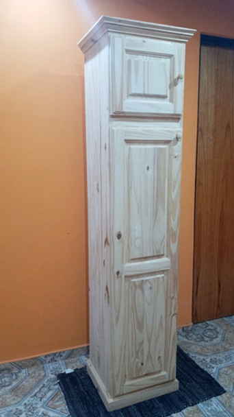 Escobero De Pino Macizo 0