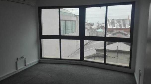 Excelente Oficina Con Cochera. Muy Luminosa. Porteria 24 Hs (ref: Ksk-1007) 0