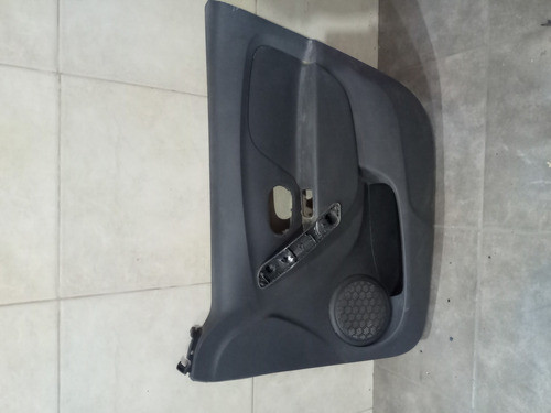 Tapizado De Puerta Delantero Derecho Renault Sandero 2018 0