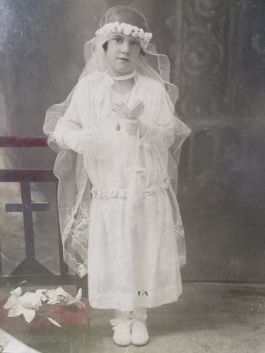 Foto Antigua Primera Comunión 39 X 30 Centímetros 0