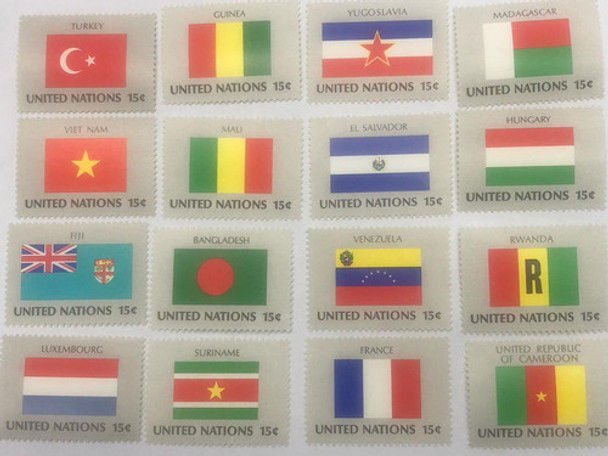 16 Estampillas Naciones Unidas Banderas Del Mundo 1 Año 1980 0