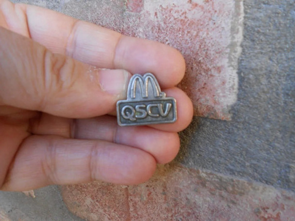 Lucheto Pin Mcdonald Qscv  Calidad Servicio De Limpieza 0