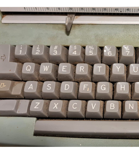 Maquina De Escribir Ibm Eléctrica Esfera Funcionando + Mesa 0