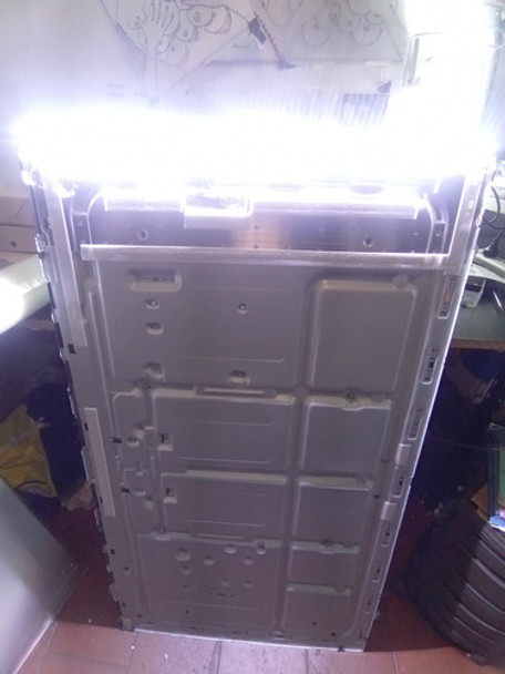 Una Tira De Leds Samsung Un55k5500agczb 0