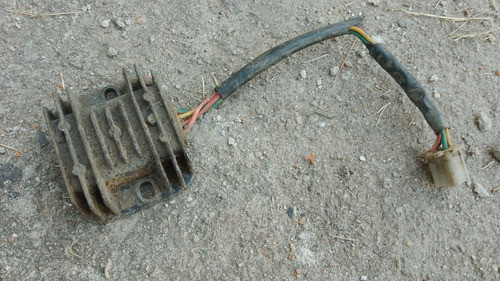 Regulador De Corriente De Yumbo Skua 200 Cc. Funcionando 0