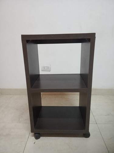 Mueble Con Estantes 0