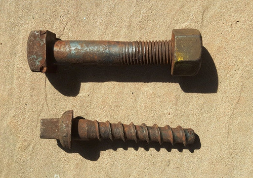 Antiguos Clavos De Ferrocarril 0
