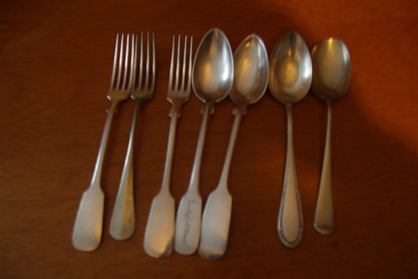 Liquido Cubiertos Cinco De Plata 90 Dos De Alpaca Lote 0