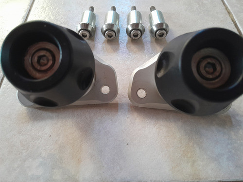 Slider Protector Carenado Kraftec Bajaj Dominar 400 Motodelt 0