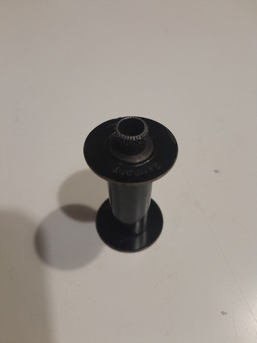Vendo Carrete Metalico Vacío Leitz Para Cámaras Leica. 0