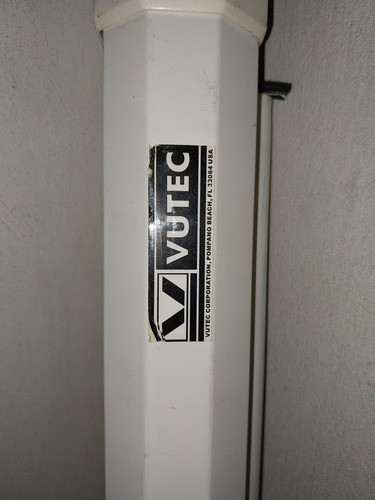 Pantalla Para Proyector Retráctil 0