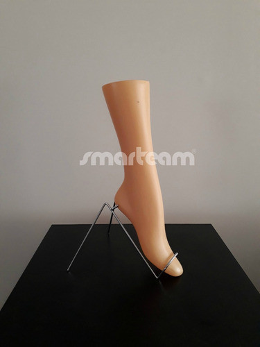 Pierna Exhibidora De Media Corta, Zoquete 3/4, Mide 50cm / Con Base Exhibidora 0