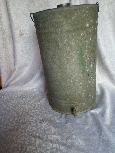 Tanque De Chapa Galvanizada Antiguo 0