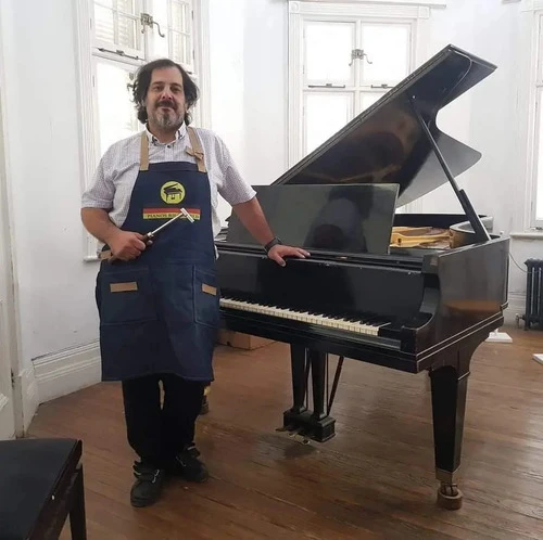 Afinador De Pianos. Atendemos En Cuarentena 0