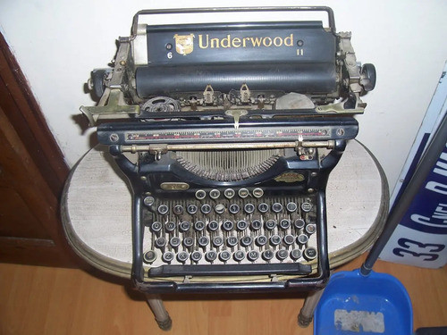 Muy Antigua Maquina De Escribir Underwood Usa. 0