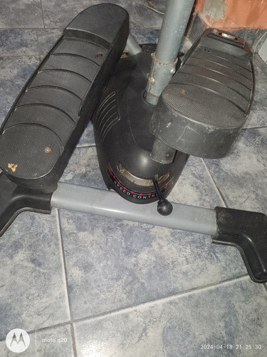 Makenna Twister Modelador 0