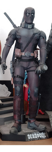 Hottoys Dead Pool 0