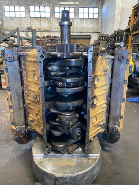 Motor Caterpillar 3208 Reparado Con Faltantes 0