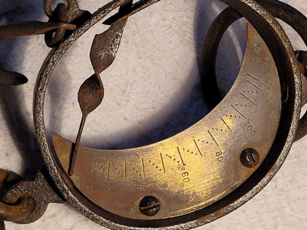 Balança Meia Lua Antiga De Trabalho 0