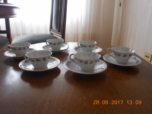 Lote Juego De Cafe Media Docena Porcelana Decorada 0