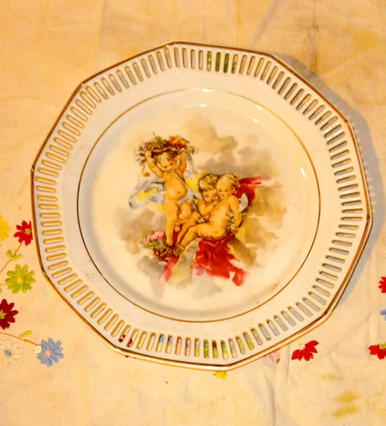 Plato De Porcelana Bavaria  Motivo De Querubines Y Filigrana 0