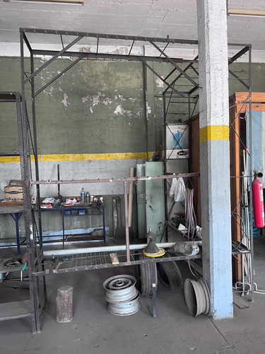 Estantería Para Taller De Hierro. Se Retira Por El Local 0
